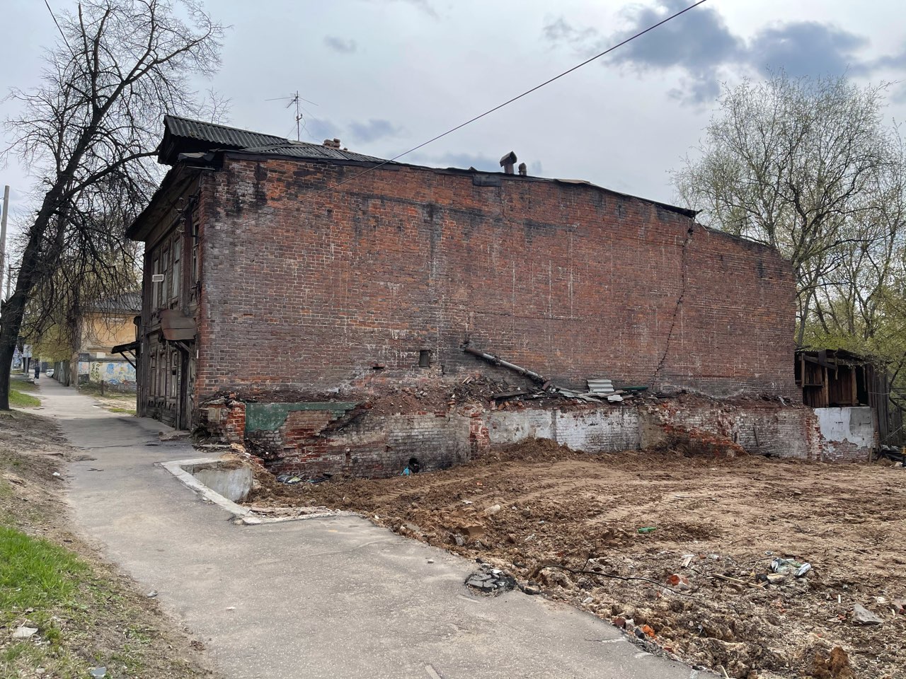 Режим ЧС объявлен из-за авариных домов  в центре Нижнего Новгорода 