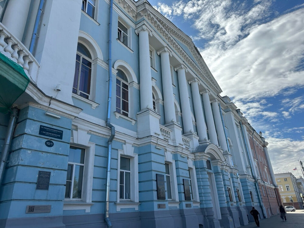 Фасад главного корпуса ПИМУ в Нижнем Новгороде ожидает реставрацию - фото 1