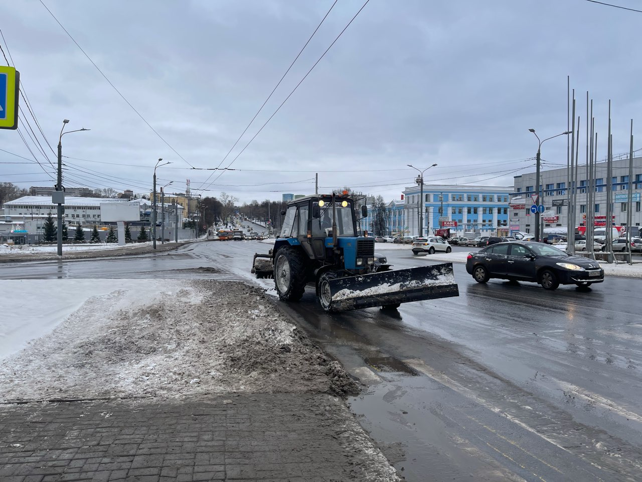 Почти два метра снега выпало в Нижнем Новгороде за зиму - фото 1