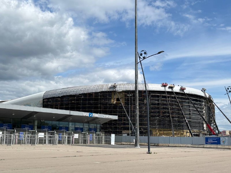 Строительство Ледовой арены на Стрелке завершится в 2025 году - фото 1