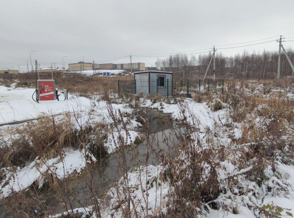 Огромное фекальное озеро образовалось в ЖК «Окский берег» в Нижнем Новгороде - фото 1