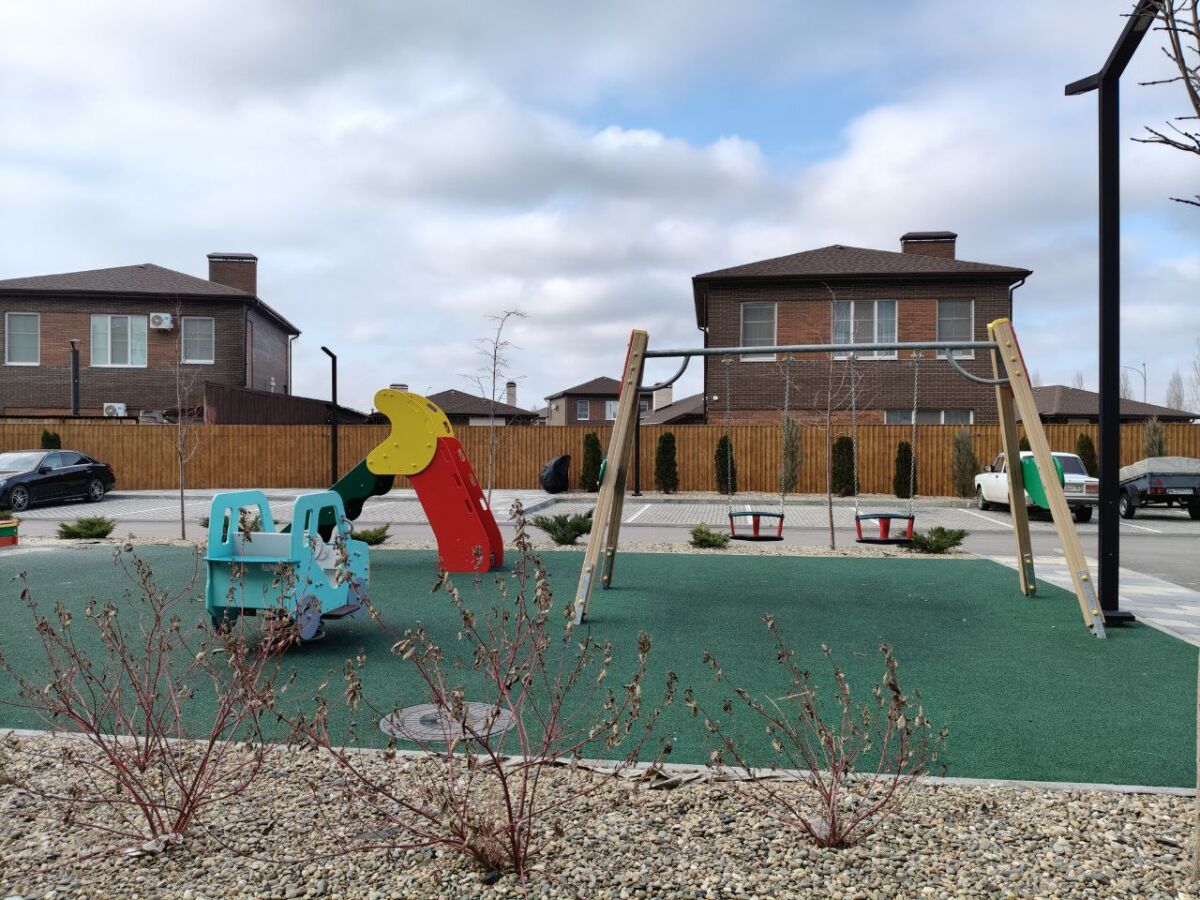 В Ростове удвоили бюджет на ремонт детских площадок  - фото 1